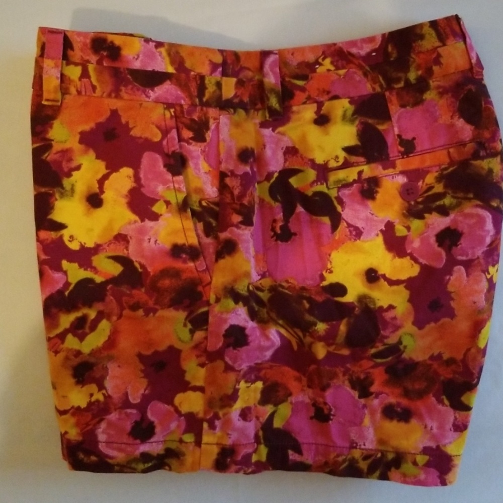 Ann Taylor Loft Spring Flower shorts, 8, new